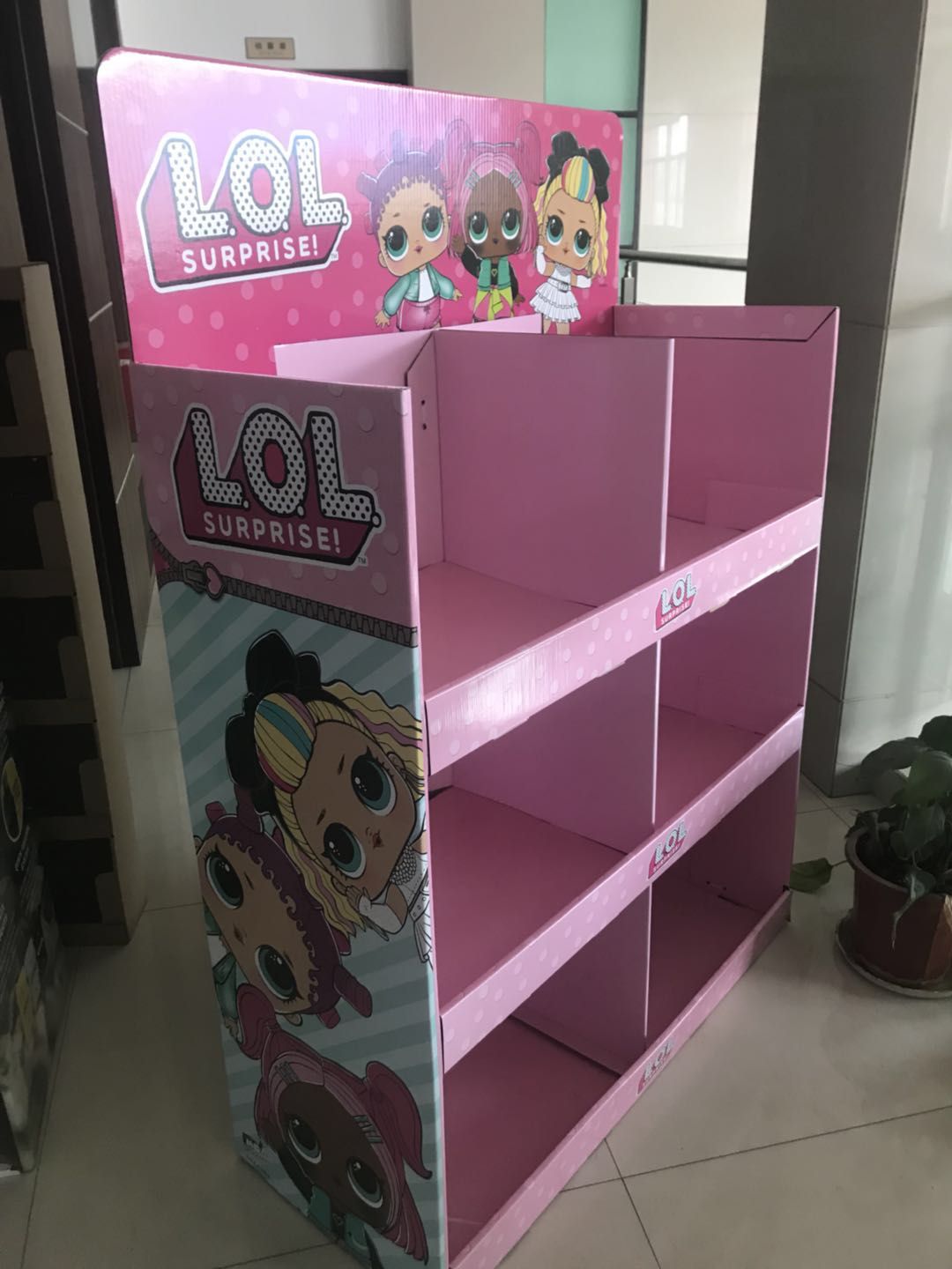 紙質(zhì)落地展示箱